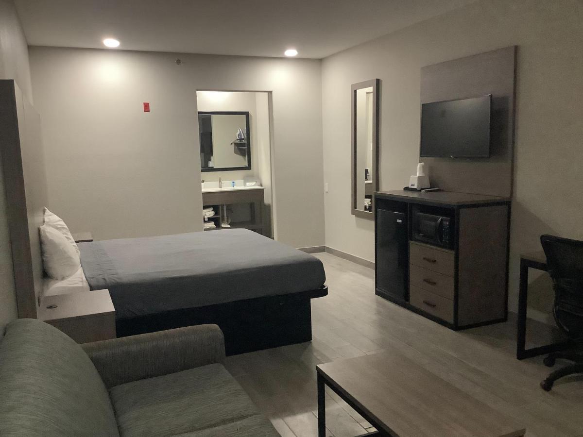 Americas Best Value Inn & Suites San Benito Esterno foto