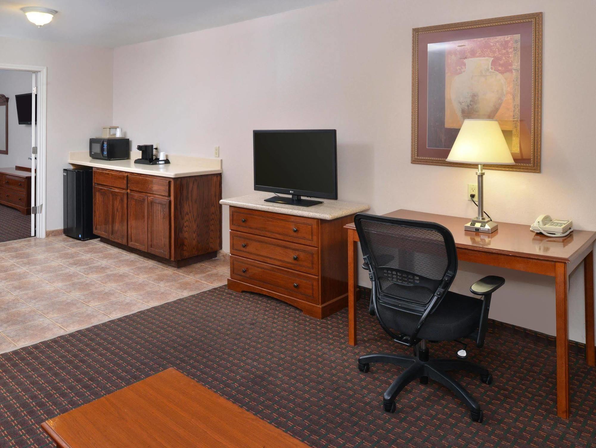 Americas Best Value Inn & Suites San Benito Esterno foto